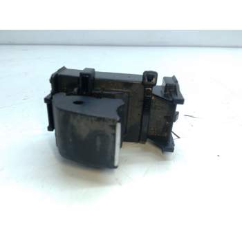 MANDO ELEVALUNAS DELANTERO DERECHO 3551J993D 