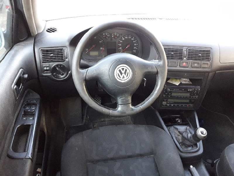 volkswagen golf iv berlina (1j1) del año 2001