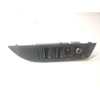 MANDO ELEVALUNAS DELANTERO IZQUIERDO 8404002160 