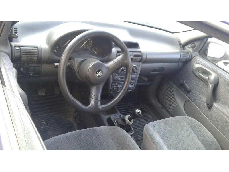 opel corsa b del año 1997