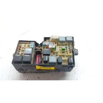 CAJA FUSIBLES AV6T14A142 