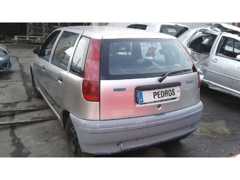 fiat punto berlina (176) del año 1999