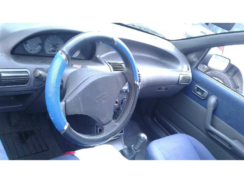 fiat punto berlina (176) del año 1999