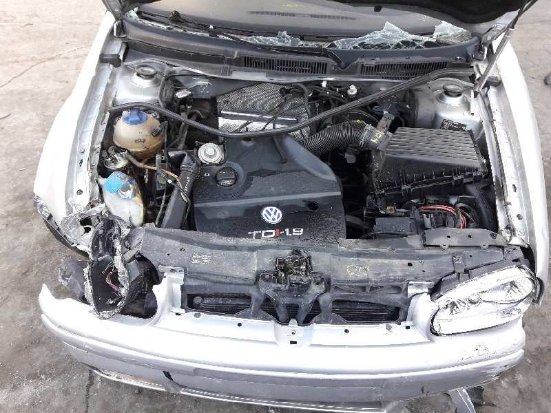 volkswagen golf iv berlina (1j1) del año 2001