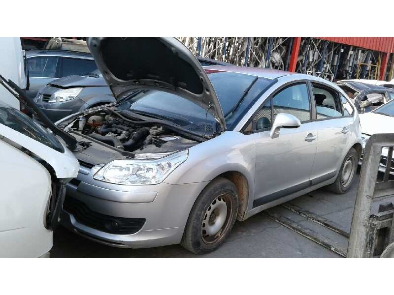 citroen c4 berlina del año 2005