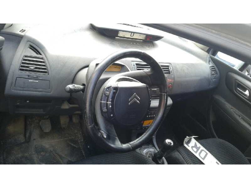 citroen c4 berlina del año 2005