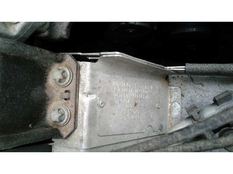 citroen c4 berlina del año 2005