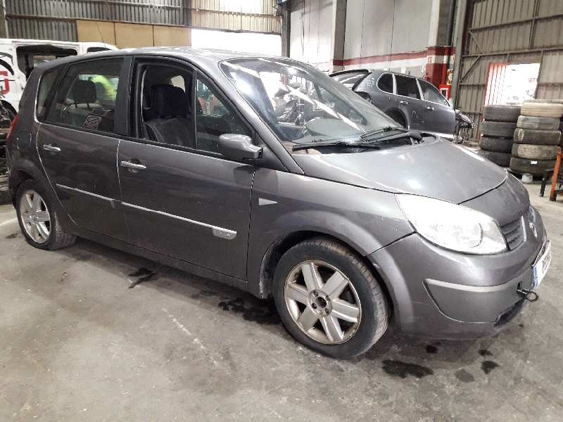 renault scenic ii del año 2004