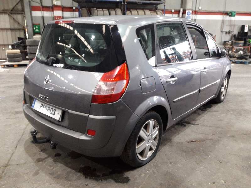 renault scenic ii del año 2004