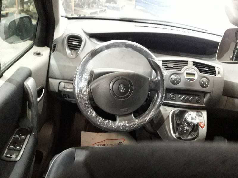 renault scenic ii del año 2004