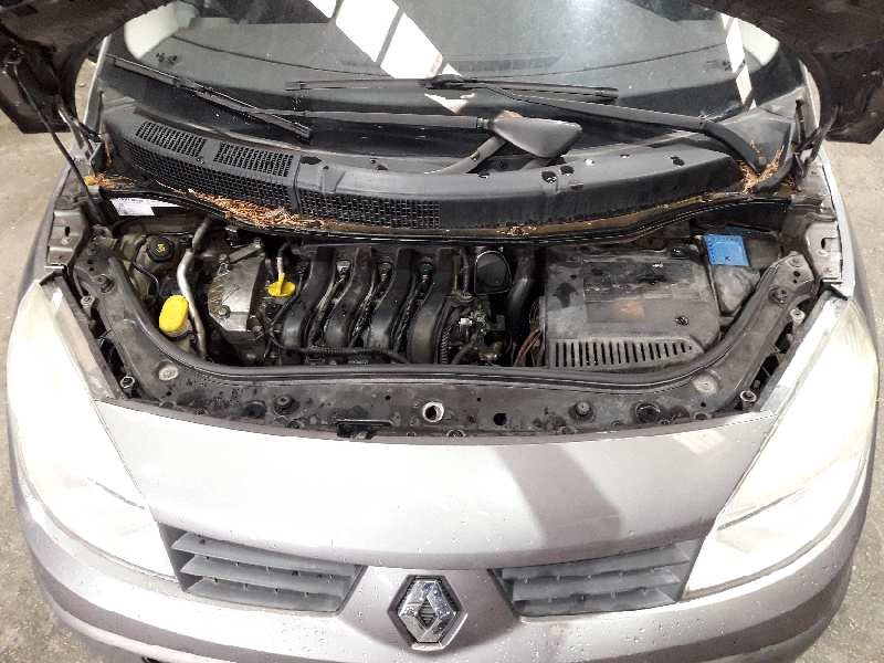 renault scenic ii del año 2004