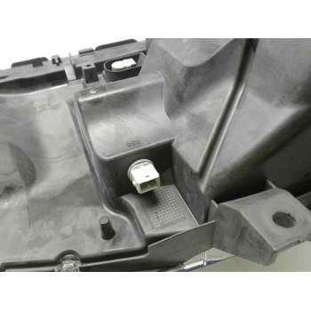 Recambio de faro derecho para renault maxity referencia OEM IAM 89317221 26010MB50A 