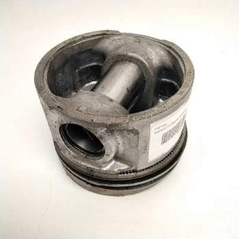 Recambio de piston para nissan terrano/terrano.ii (r20) 2.7 turbodiesel referencia OEM IAM   50379