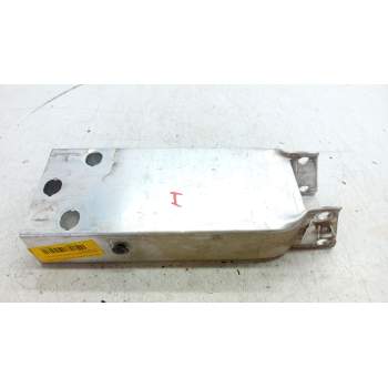 PUNTERA CHASIS DELANTERA IZQUIERDA A21362001951 