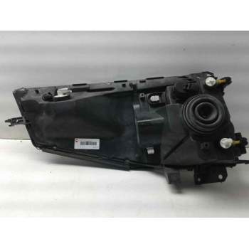 Recambio de faro derecho para renault maxity referencia OEM IAM 89317221 26010MB50A 