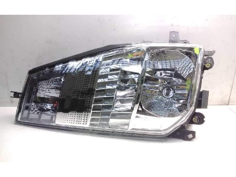 Recambio de faro derecho para renault maxity referencia OEM IAM 89317221 26010MB50A 