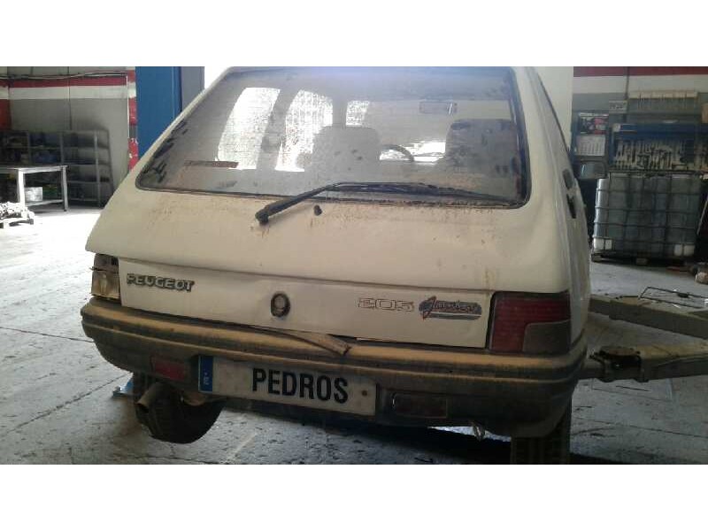 peugeot 205 berlina del año 1993