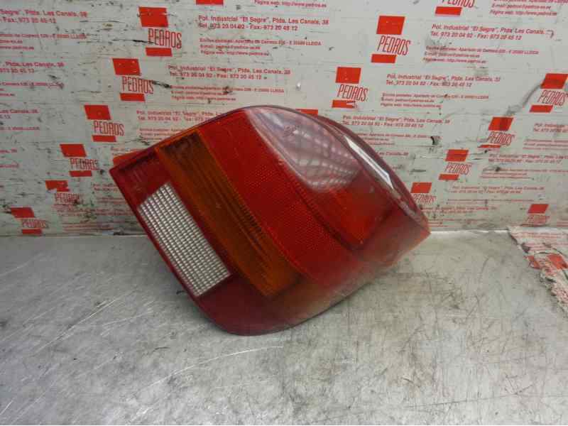 Recambio de piloto trasero derecho para ford fiesta berl./courier surf referencia OEM IAM 89FG13A602  