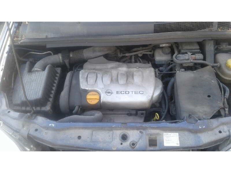 opel zafira a del año 2000