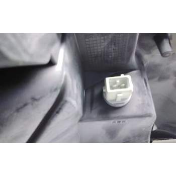 Recambio de faro derecho para renault maxity referencia OEM IAM 89317221 26010MB50A 