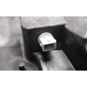 Recambio de faro derecho para renault maxity referencia OEM IAM 89317221 26010MB50A 