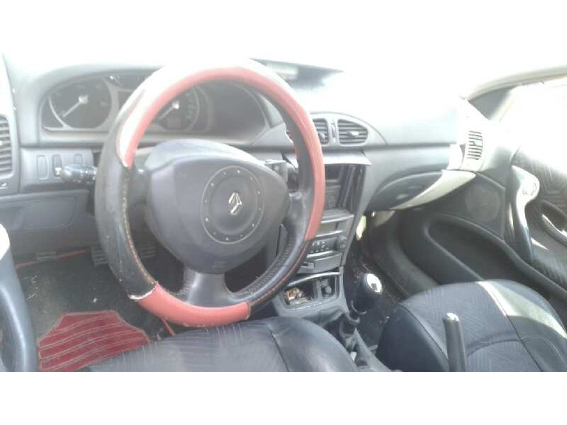 renault laguna ii (bg0) del año 2004