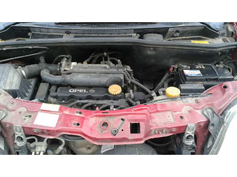 opel meriva del año 2004