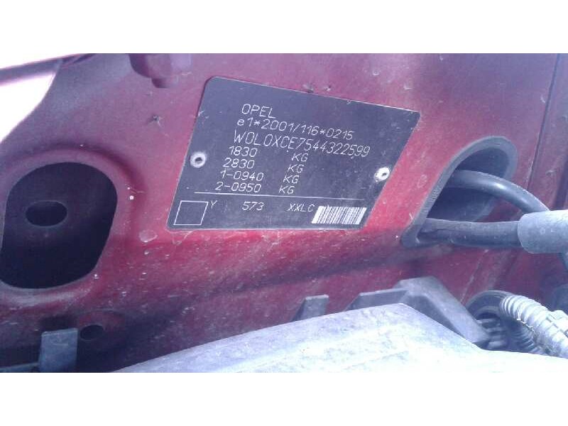 opel meriva del año 2004