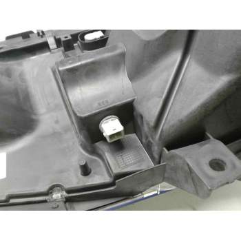 Recambio de faro derecho para renault maxity referencia OEM IAM 89317221 26010MB50A 