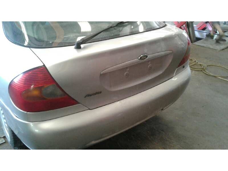 ford mondeo berlina (gd) del año 1999
