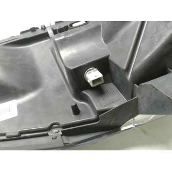 Recambio de faro derecho para renault maxity referencia OEM IAM 89317221  