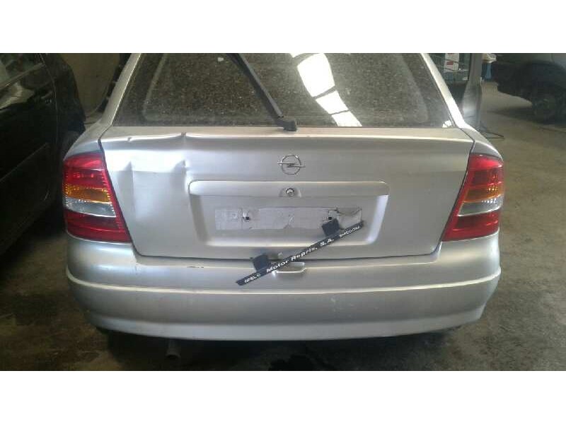 opel astra g berlina del año 1999