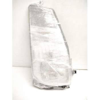 Recambio de faro derecho para renault maxity referencia OEM IAM 89317221  