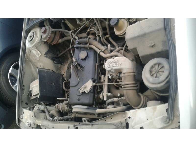 renault 21 berlina (b/l48) del año 1989