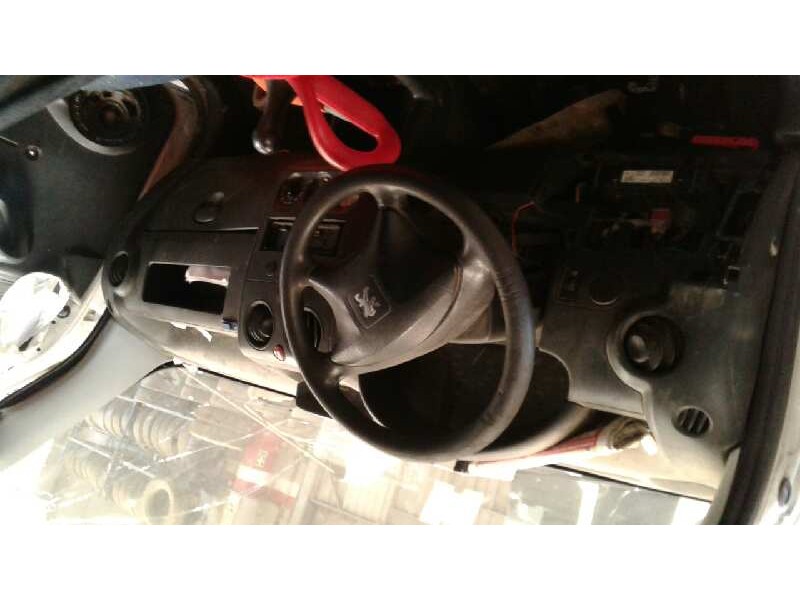 peugeot partner (s2) del año 2004