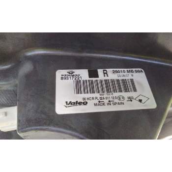 Recambio de faro derecho para renault maxity referencia OEM IAM 89317221 26010MH50A 