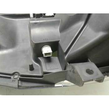 Recambio de faro derecho para renault maxity referencia OEM IAM 89317201 26010MB40A 