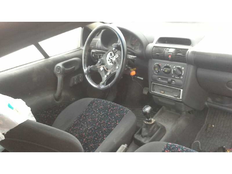 opel tigra del año 1995