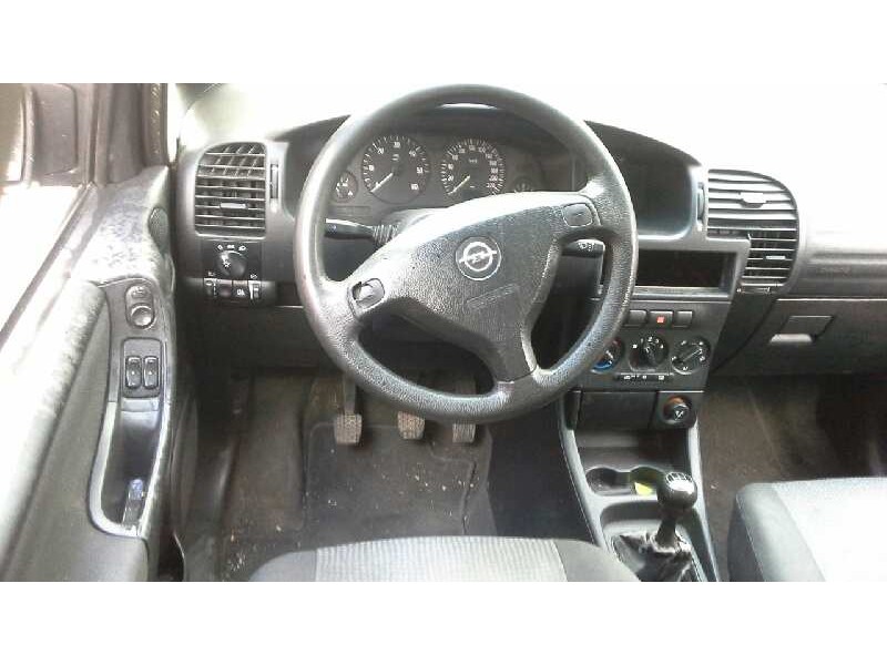 opel zafira a del año 2003
