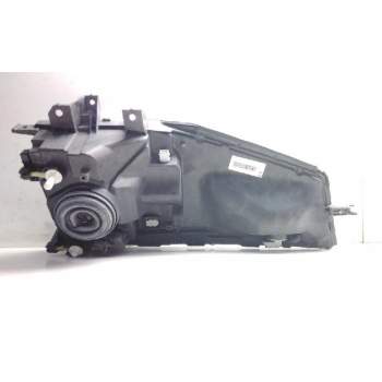 Recambio de faro derecho para renault maxity referencia OEM IAM 89317201  