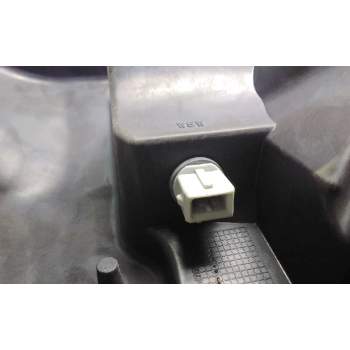 Recambio de faro derecho para renault maxity referencia OEM IAM 89317221  