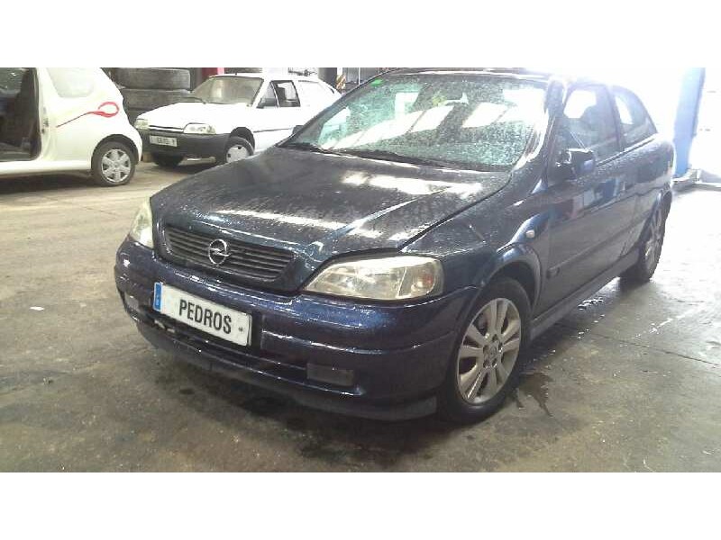 opel astra g berlina del año 2002