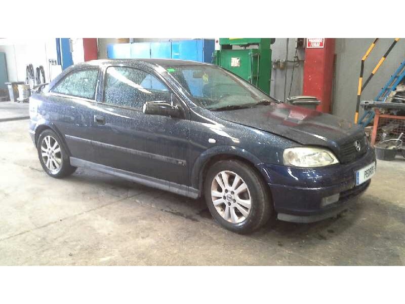 opel astra g berlina del año 2002