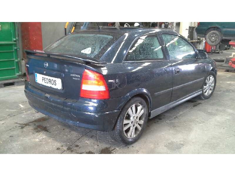 opel astra g berlina del año 2002