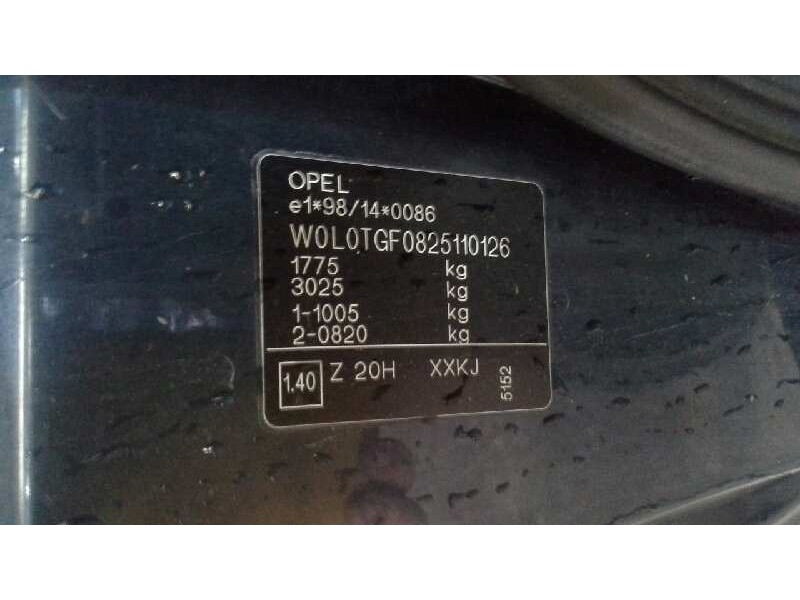 opel astra g berlina del año 2002