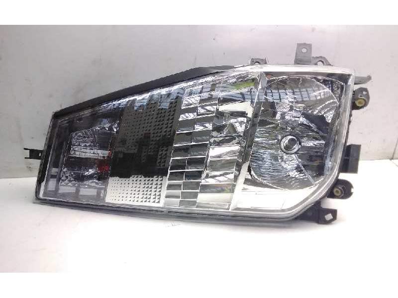 Recambio de faro derecho para renault maxity referencia OEM IAM 89317221 26010MB50A 