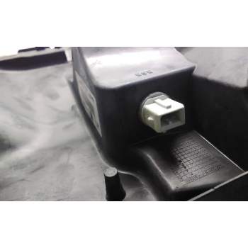 Recambio de faro derecho para renault maxity referencia OEM IAM 89317221 26010MB50A 