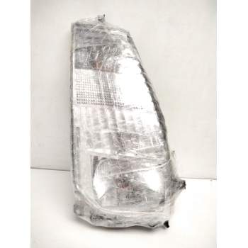 Recambio de faro derecho para renault maxity referencia OEM IAM 89317221 26010MB50A 