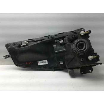Recambio de faro derecho para renault maxity referencia OEM IAM 89317221 26010MB50A 