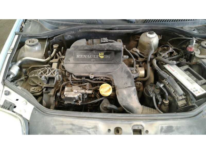 renault clio ii fase i (b/cbo) del año 2000